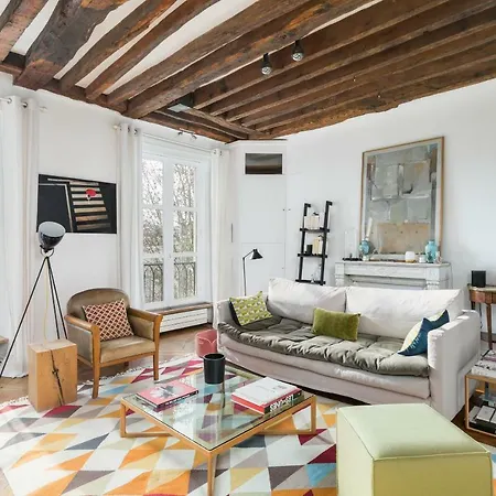 Apartment Place Saint-sulpice Paris
