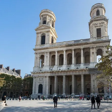 Appartement Place Saint-sulpice *